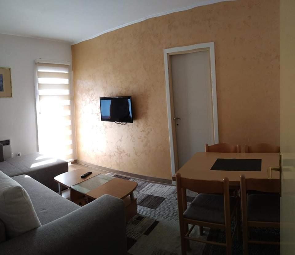 Отель Apartman Gogi Златибор Экстерьер фото